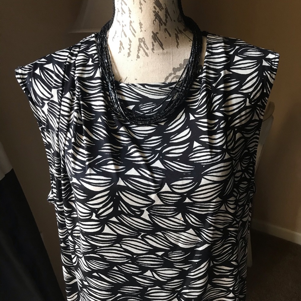 Worthington Black & White Print Sleeveless Blouse &  Matching Necklace, XL